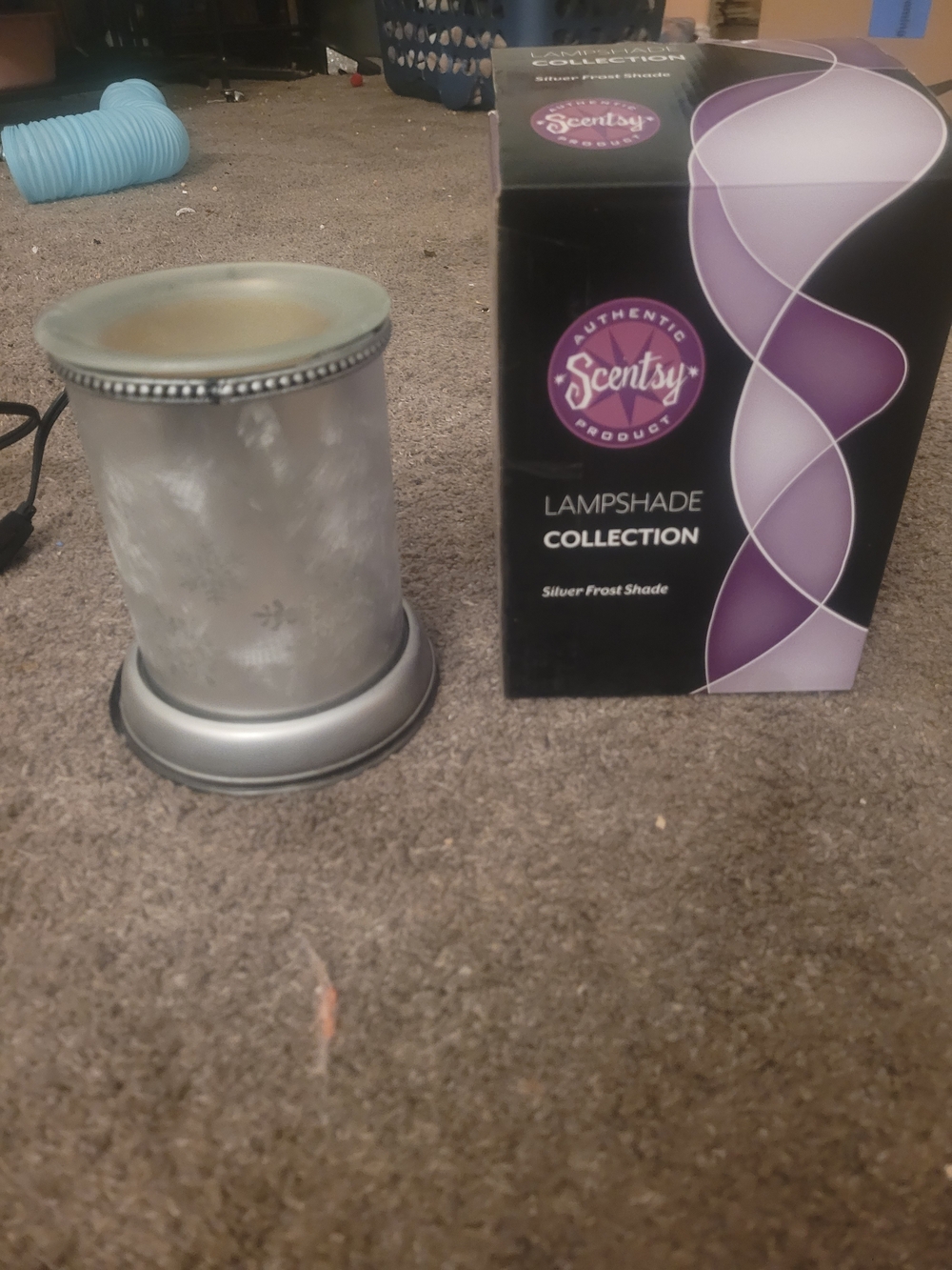 Scentsy Silver Frost Full Size Warmer Silver Winter Snowflake